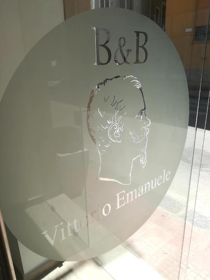 B & B Vittorio Emanuele Canicattì Buitenkant foto